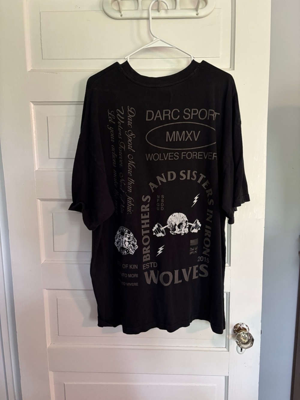 Darc Sport Black Graphic Short-Sleeve Men's T-Shirt - Picture 4 of 5